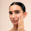 السيروم اليومي المركز من الإيدلوايس للعناية بالبشرة