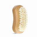 فرشاة أظافر خشبية